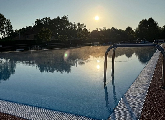 Piscinas municipales Castrocalbon, León: Revestimiento e impermeabilización de piscinas con lámina armada de PVC