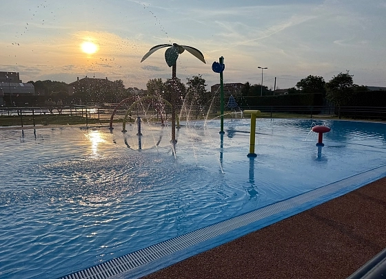 Piscinas municipales Castrocalbon, León: Revestimiento e impermeabilización de piscinas con lámina armada de PVC