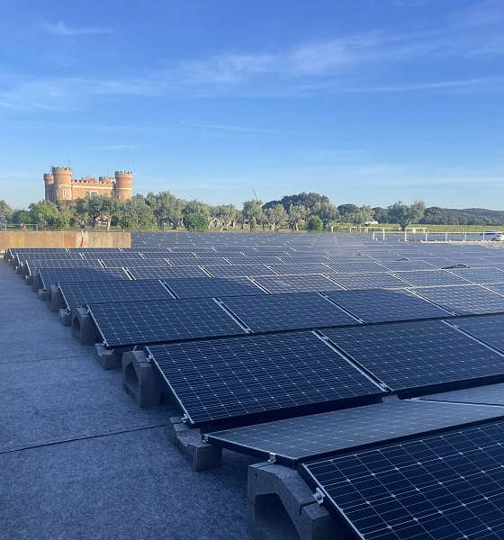 Bodega Monte la Reina, Toro, Zamora: Impermeabilización de bodega con lámina EPDM, sistema flotante, 2.500,00 m2 Bodega Monte la Reina, Toro, Zamora: Impermeabilización de bodega con lámina EPDM, sistema flotante, 2.500,00 m2