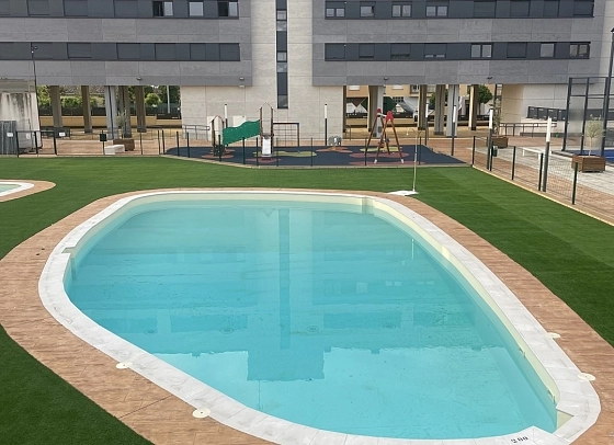 Promoción de viviendas Alto de los Curas, Zamora: Revestimiento e impermeabilización de piscinas con lámina armada de PVC