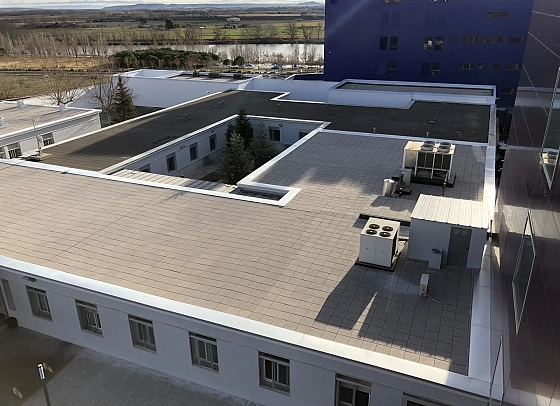 Hospital Provincial, Edificio Salud Mental, Zamora: Impermeabilización cubierta con lámina EPDM sistema flotante 1.100,00 m2